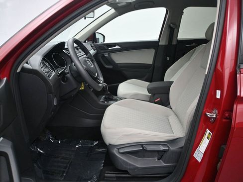 Used 2019 Volkswagen Tiguan S w/ Driver Assistance Package AWD/4WD image 7