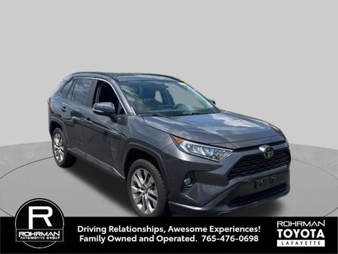 Used 2021 Toyota RAV4 XLE Premium AWD/4WD image 8