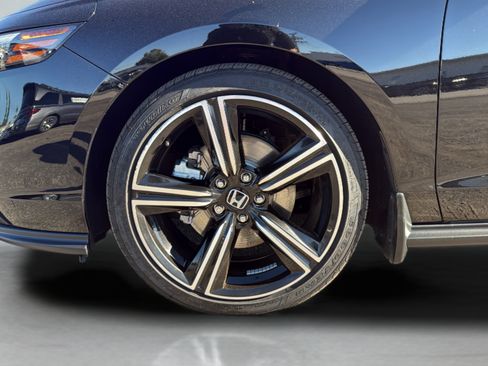 Used 2025 Honda Accord Sport image 26
