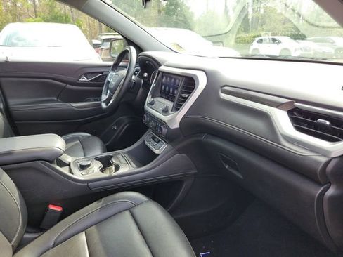Used 2023 GMC Acadia SLT image 34