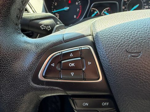 Used 2017 Ford Escape Titanium AWD/4WD image 13