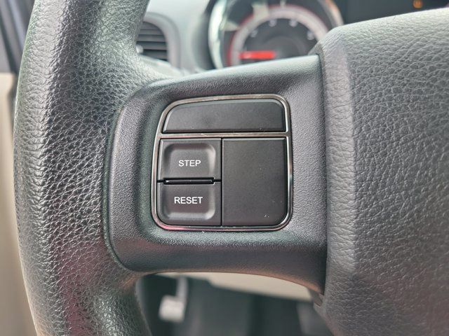 Used 2012 Dodge Grand Caravan SXT FWD image 23