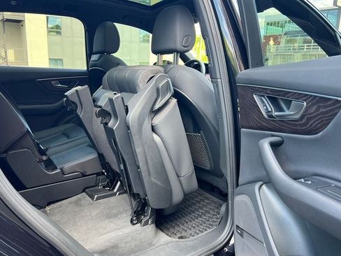 Used 2020 Audi Q7 3.0T Premium Plus w/ Premium Plus Package AWD/4WD image 33