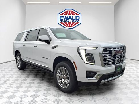 Certified 2026 GMC Yukon XL Denali w/ Sun & Power Step Package AWD/4WD image 2