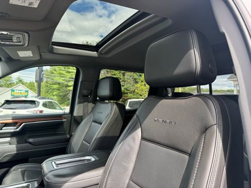 Used 2022 GMC Sierra 1500 Denali w/ Denali Reserve Package image 23