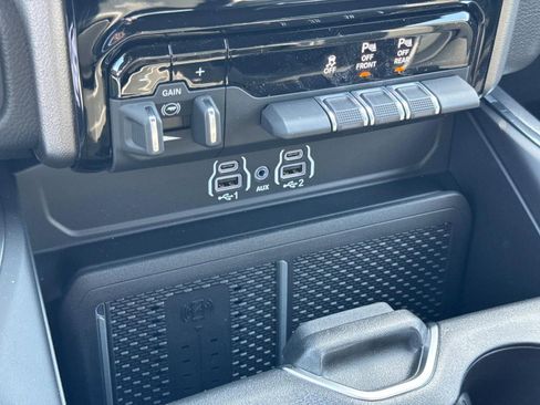 New 2026 RAM 1500 Laramie AWD/4WD image 31
