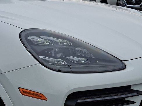 Used 2023 Porsche Cayenne S image 11