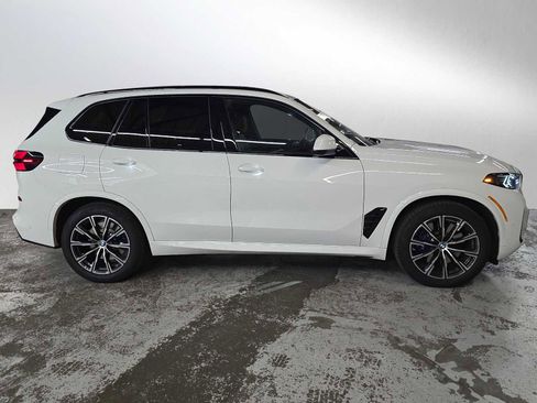 Used 2026 BMW X5 xDrive50e w/ M Sport Package AWD/4WD image 2