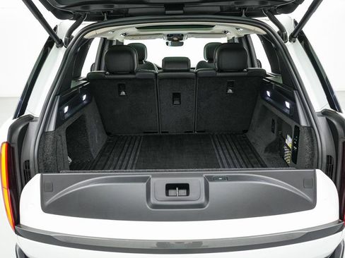 Used 2023 Land Rover Range Rover SE image 34