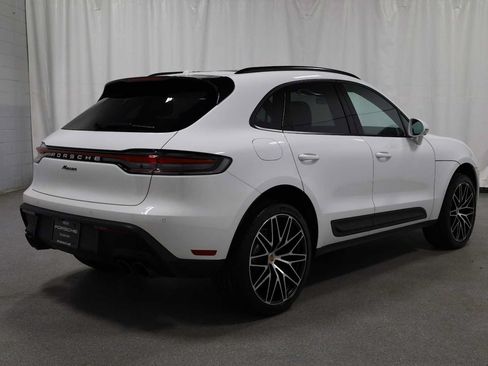 Certified 2026 Porsche Macan AWD/4WD image 8