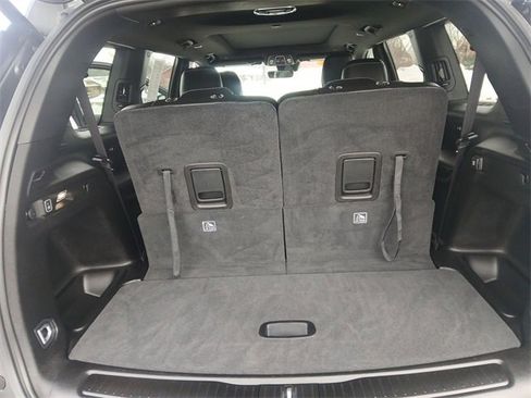 Used 2025 Jeep Grand Cherokee L Limited w/ Black Appearance Package image 25