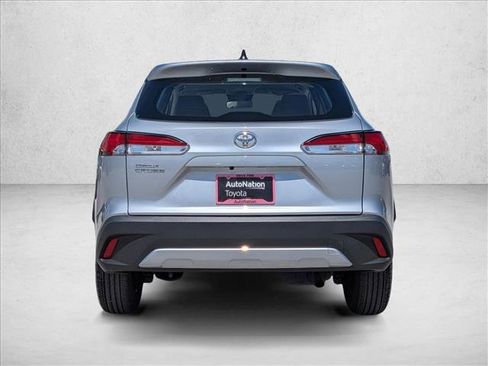 Used 2024 Toyota Corolla Cross L FWD image 7