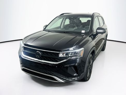 Used 2024 Volkswagen Taos S FWD image 3