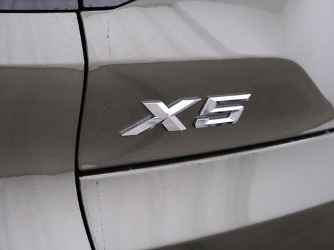 Used 2024 BMW X5 xDrive40i w/ Premium Package AWD/4WD image 4