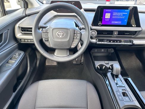 New 2027 Toyota Prius LE FWD image 21