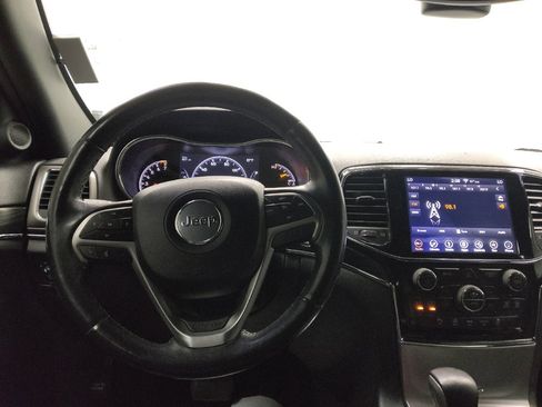 Used 2019 Jeep Grand Cherokee Limited w/ Luxury Group II AWD/4WD image 22