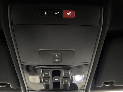 Used 2020 Volkswagen Atlas Cross Sport SEL image 26