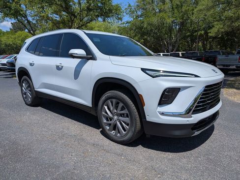 New 2026 Buick Enclave Preferred w/ Super Cruise Package AWD/4WD image 2