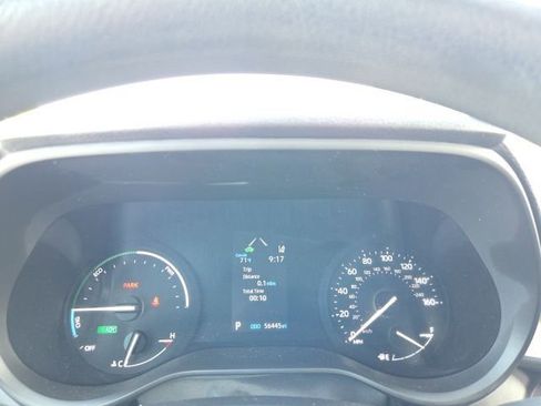 Used 2024 Toyota Sienna LE FWD image 24