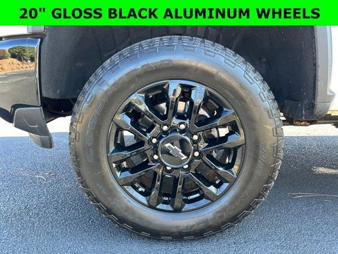 Certified 2025 Chevrolet Silverado 2500 Custom w/ Custom Value Package image 2