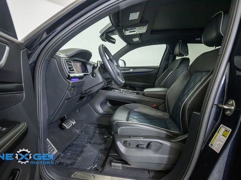 Used 2024 Volkswagen Atlas Cross Sport SEL Premium R-Line AWD/4WD image 11