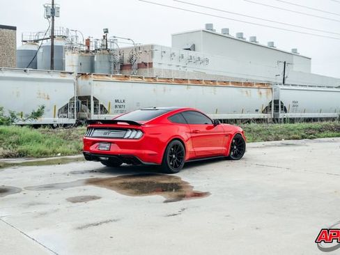 Used 2019 Ford Mustang GT w/ Black Accent Package RWD image 21