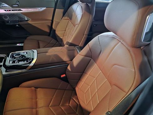 New 2026 BMW 760i xDrive w/ Executive Package AWD/4WD image 9