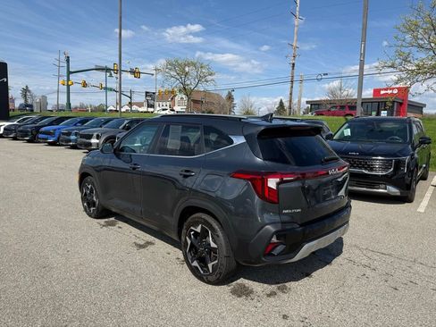 Certified 2024 Kia Seltos EX image 7