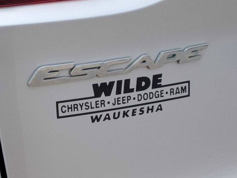 Used 2014 Ford Escape SE FWD image 10