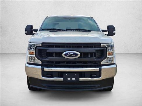 Used 2022 Ford F250 XL w/ Power Equipment Group AWD/4WD image 2