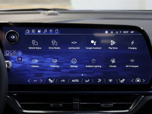 New 2026 Chevrolet Equinox EV LT image 22