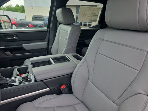 New 2026 Toyota Tundra Limited AWD/4WD image 11