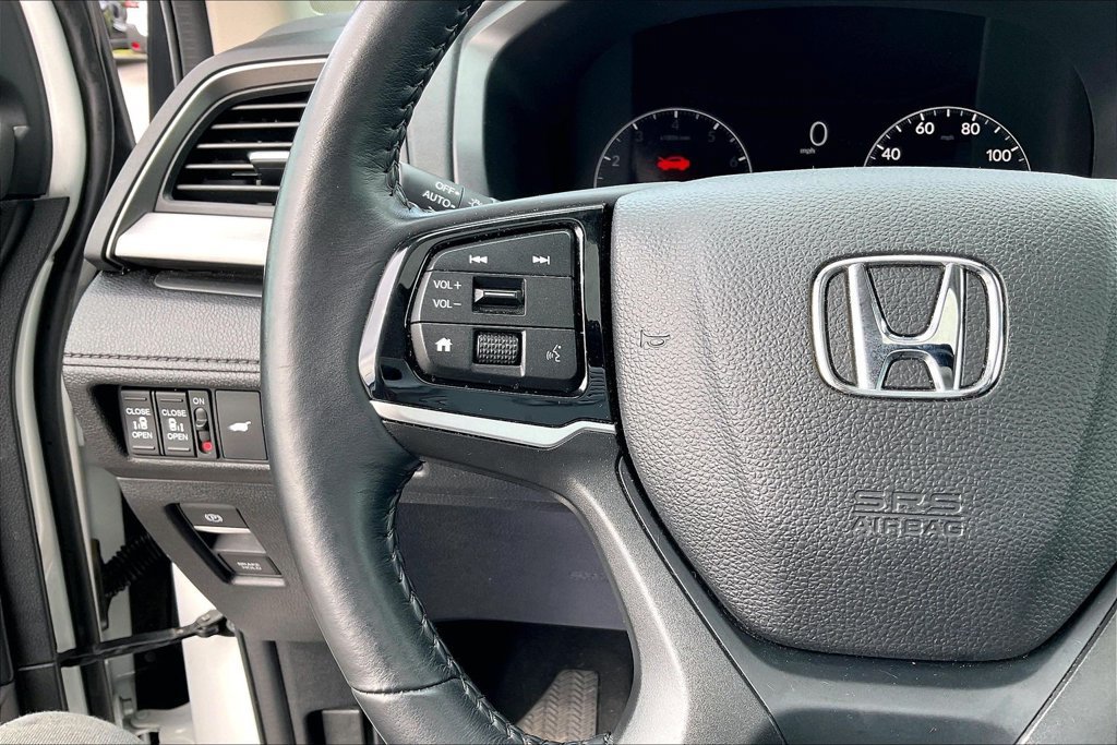 Used 2025 Honda Odyssey EX-L image 12