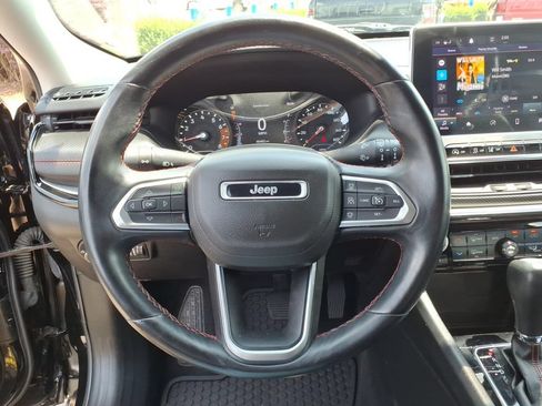 Used 2022 Jeep Compass Trailhawk w/ Trailhawk Convenience Group AWD/4WD image 20
