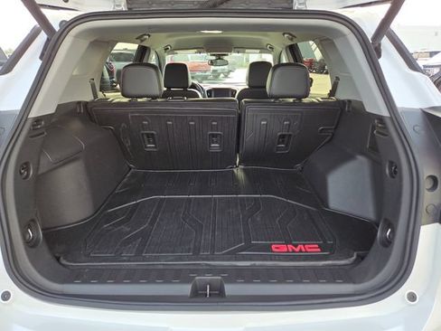 Used 2024 GMC Terrain SLT w/ Infotainment Package II AWD/4WD image 20
