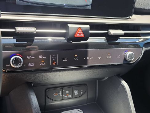 New 2026 Kia Sportage SX FWD image 26