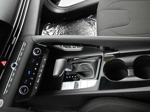 Certified 2023 Hyundai Elantra SEL w/ Convenience Package FWD image 20