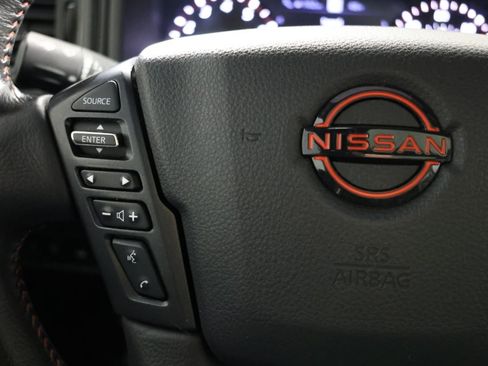 Used 2023 Nissan Titan PRO-4X w/ Pro-4x Convenience Package image 30