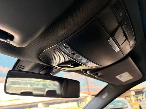 Used 2019 Mercedes-Benz E 300 image 19
