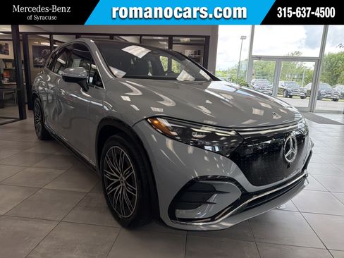 Used 2023 Mercedes-Benz EQS 580 4MATIC SUV image 1