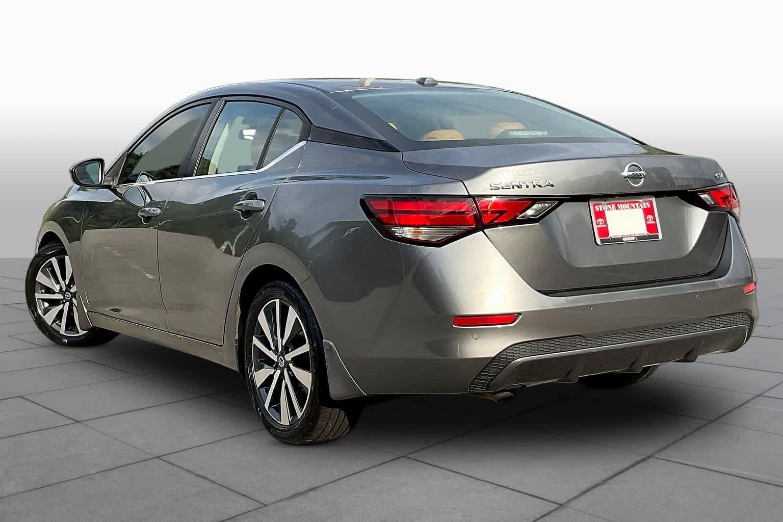 Used 2021 Nissan Sentra SV w/ SV Premium Package FWD image 12