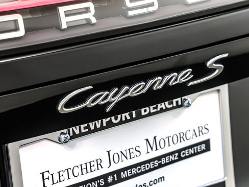 Used 2021 Porsche Cayenne S image 9