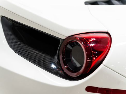 Used 2017 Ferrari 488 Spider RWD image 10
