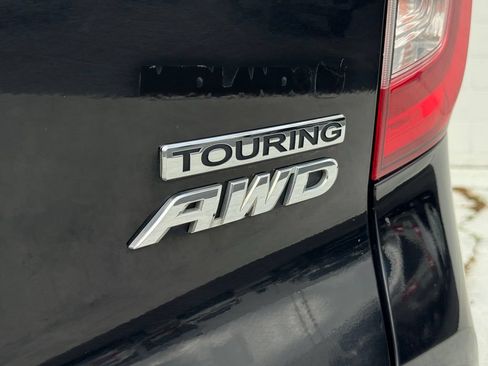Used 2022 Honda Pilot Touring image 17