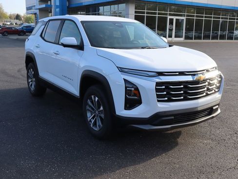New 2026 Chevrolet Equinox LT w/ Safety and Technology Package AWD/4WD image 2