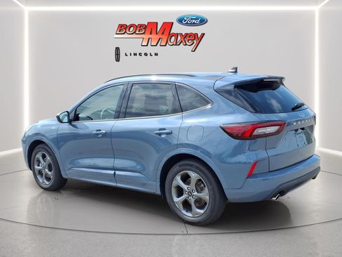 Used 2024 Ford Escape ST-Line w/ Cold Weather Package FWD image 6
