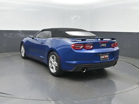 Used 2020 Chevrolet Camaro LT RWD image 28