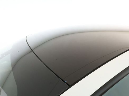 Used 2023 Tesla Model 3 Standard Range image 9