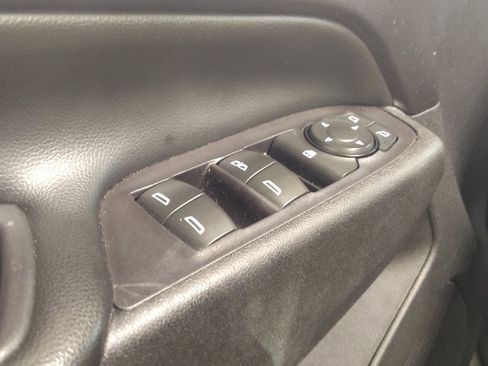 Used 2020 Chevrolet Equinox LT FWD image 27
