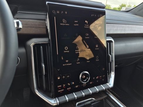 New 2026 GMC Acadia Denali Ultimate AWD/4WD image 24